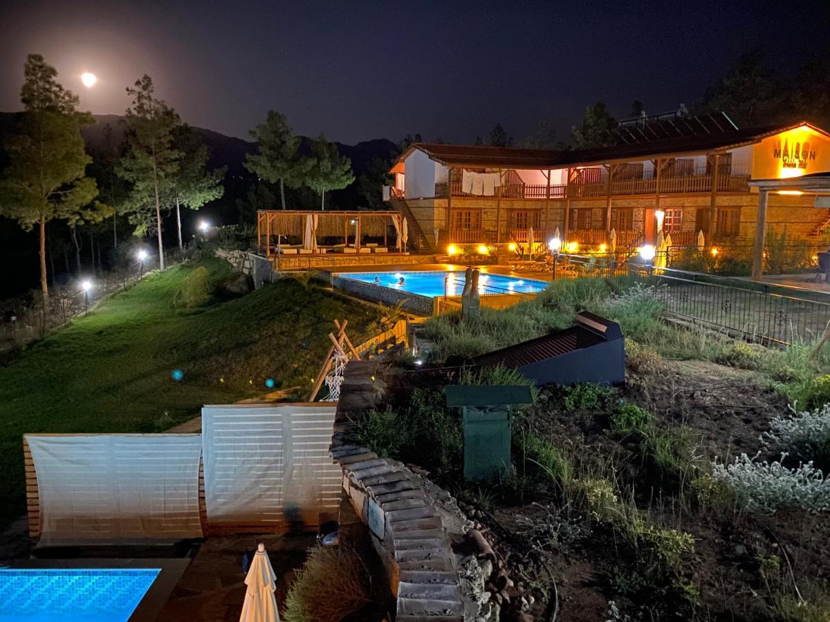 Maison Hill Hobbit & Boutique Готель Анталія
