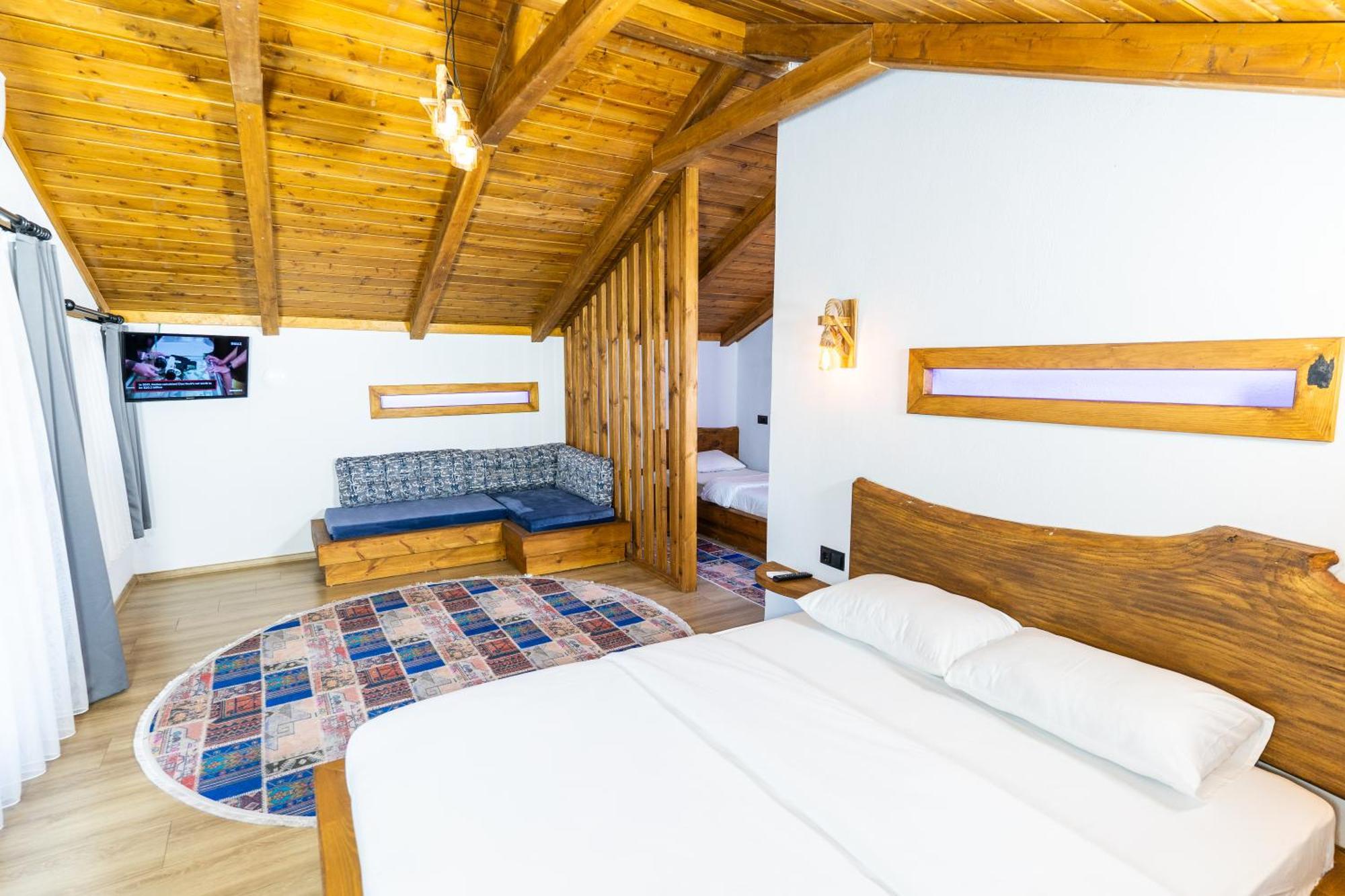 Готель Maison Hill Hobbit & Boutique *